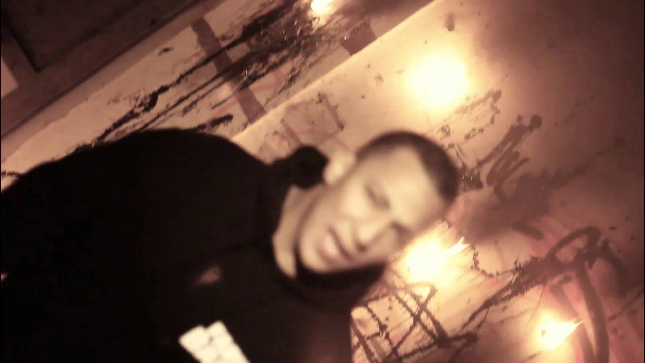 Farid Bang - Intro (16BARS.DE Premiere)