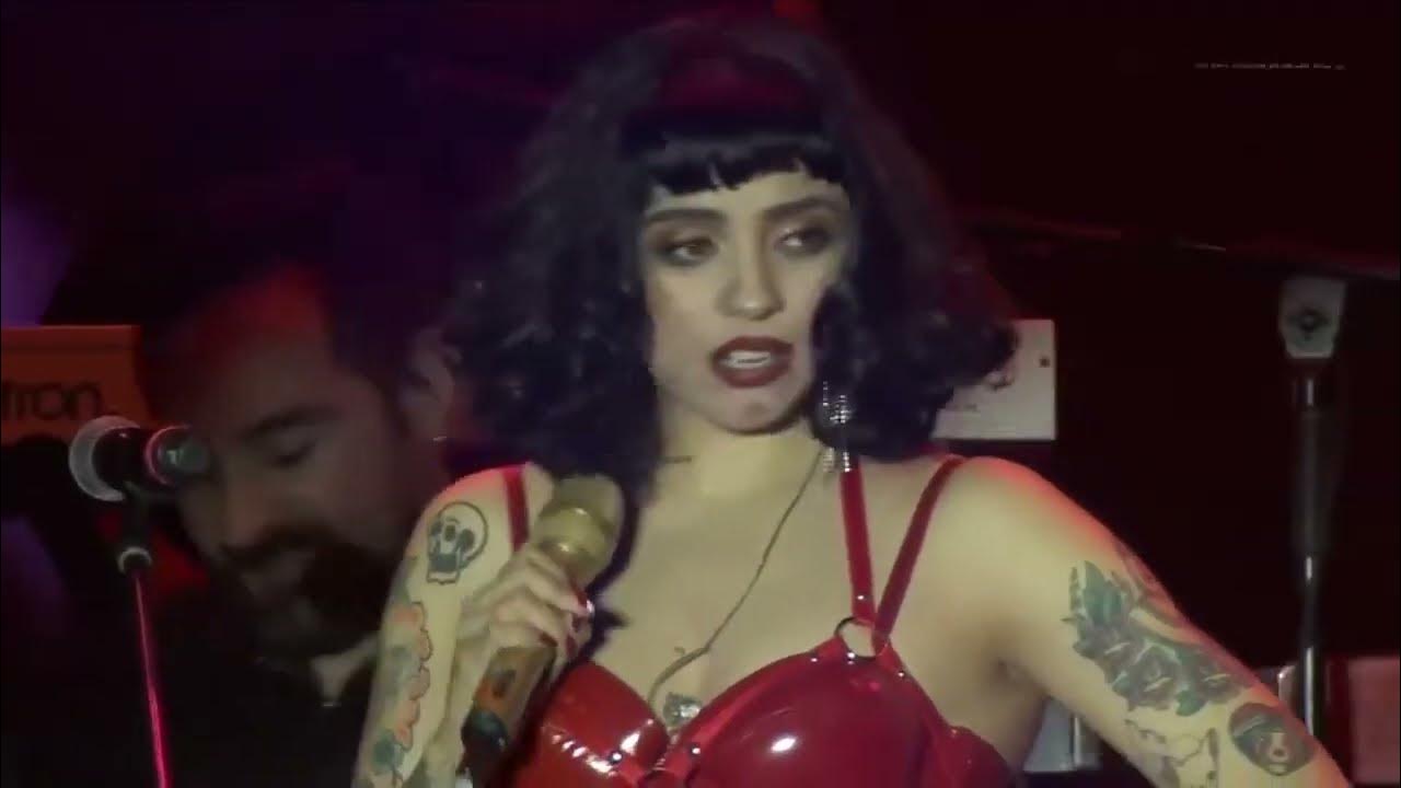 Mon Laferte Mi Buen Amor (En Vivo)