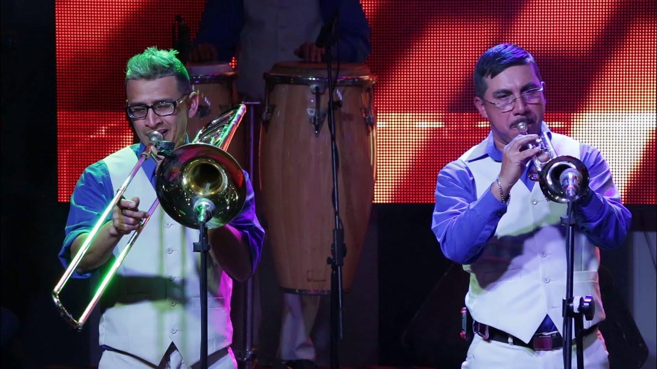 La Rebelión de Sabinas "Cinco de T" (Video Oficial Live)